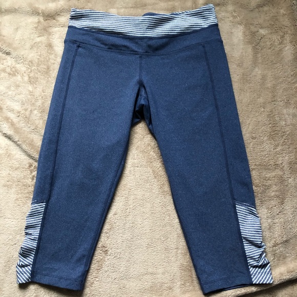 blue and white cropped leggings - Picture 1 of 1